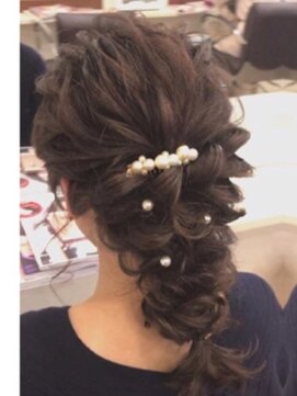 ヘアメイクアート(Hair make Art) ミディアム編み込み☆三つ編み／ツイスト/結婚式