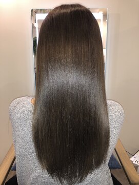 アールサロン アオヤマ(Rr SALON AOYAMA) プラチナミネコラロング