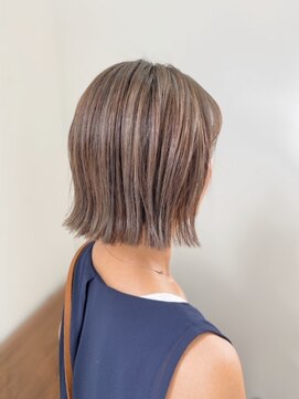 ノチ(Noci) 【Noci】２０代３０代４０代に人気！！切りっぱなしボブメッシュ