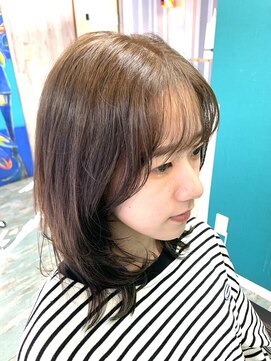 ファンヘアメイク(Fun hair make) ミディアムグラ