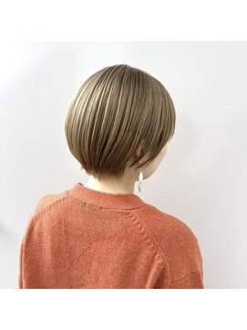 エストアール フクオカ 福岡博多店(est-r. Fukuoka) ブロンドベージュ/マッシュショート/博多美容室/ブリーチカラー