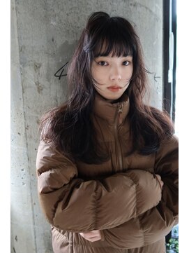 ケイシー(casey) 柔らかベージュの顔まわりレイヤースタイル