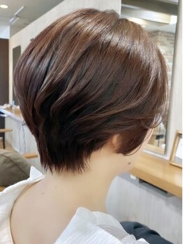 ヴィサージュクルー(VISAGE crew)の写真/【勝どき駅1分】白髪が気になり始めたファーストグレイカラーにもオススメ!ダメージレスで美しい艶髪に☆