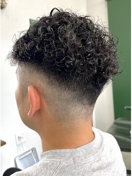 フー バイ セリナ(Fuu.by serina) 極道風コントラストパーマ