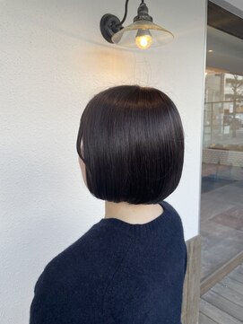 フェイム(FaMe) ミニボブ×グレージュ