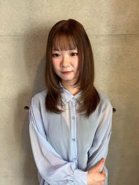 ブルーメ(Blume...) ハッシュカット/レイヤーカット/透明カラー/ミルクティーカラー