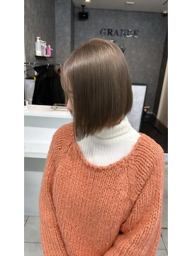 グランデ リー(GRANDE ly) オリーブベージュカラー