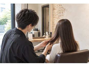 アルティーネ(ALTINE)の写真/あなたの髪に、本当に必要なケアを。プロの徹底アドバイス。
