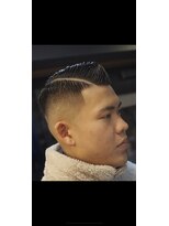 タイト スワッグ バーバーワークス(TIGHT SWAG BARBERWORKS)&nbsp;スキンフェード×サイドパート