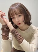 顔周りレイヤーカットグレージュカラーくびれボブベージュカラー