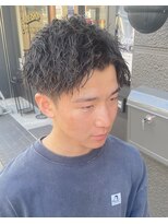 フリーク バーバーショップ 都島店(FREAK BARBER SHOP) 黒髪短髪ツーブロックアップバングツイストスパイラルパーマ