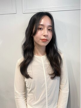 エレン 池袋(ElEn.) 顔タイプ診断×骨格診断の大人ゆる巻きロング/似合わせカット