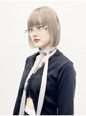 ミルクティーベージュ/ブリーチ/ぱつっとボブ/前髪あり/ベージュ