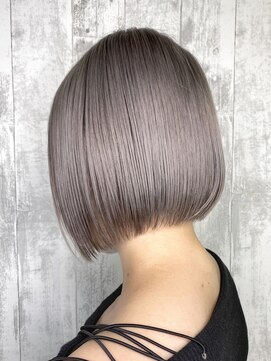 ロウル 渋谷(LOWRL) グレージュボブ/ブリーチ