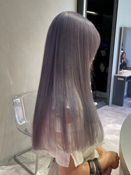 リアン バイ キートス(Lien by kiitos)の写真/【西梅田駅/徒歩３分】トレンドカラーもお任せ。お客様の髪質を見極め、必ず似合う色味をご提案します。