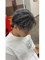 リップス 吉祥寺アネックス店(LIPPS)&nbsp;ホワイトシルバーアッシュサーフフェザーショートバレイヤージュ