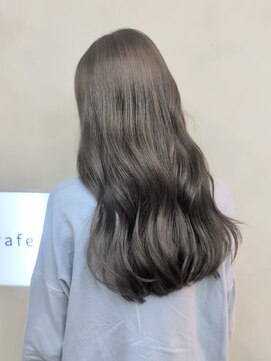 カラフェ(carafe) 赤み消しカラー アッシュグレージュ 髪質改善