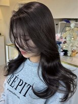 ラヴィ(Lavie)&nbsp;暗髪韓国ヘアーハッシュカットレイヤーカットハイライトカラー