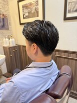 ミリオンバックス 上野(Million Bucks)&nbsp;センター分けツーブロック