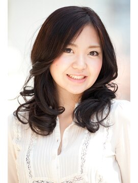 ヘア クチュール ミヨ(HAIR COUTURE MIYO) フェミニンリラックスウェーブ 【品川駅・HAIR COUTURE MIYO】