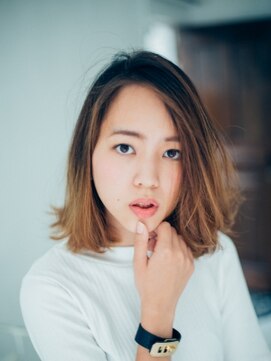 パルバ(PARVA) ラフさと甘さが可愛いいボブ