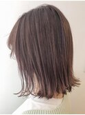 肌を綺麗に見せる女性カラー