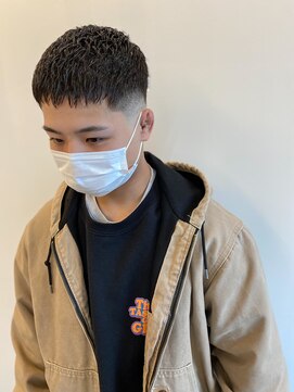 レフ(LEF) 【オダオススメ!】大人気クロップミドルフェード