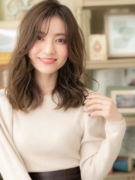 カバーヘアアンドスパ ブリス 浦和(COVER HAIR&SPA bliss) アシンメトリー外国人風小顔なみなみウェーブc5浦和20代30代40代