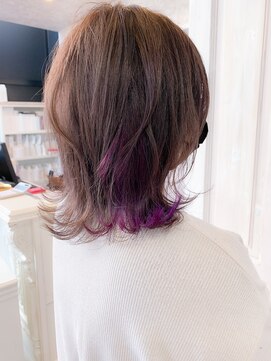 キャアリー(Caary) 福山市インナーカラー人気外ハネくびれウルフ人気キャアリー