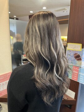 レヴェリー(REVERIE) #プルエクステ#ハイライト#グレージュ