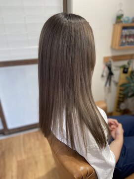 ヘアーアンドスパ アウローラ(AURORA) 艶感ベージュ