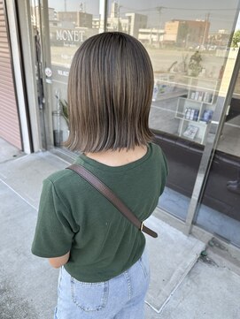 モネ(MONET) オリーブカラー