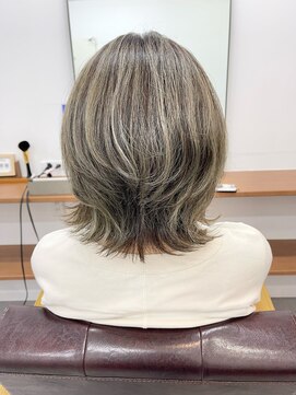 ランプ(Lamp) 白髪ぼかしにも◎バレイヤージュカラー ビフォアー&アフター