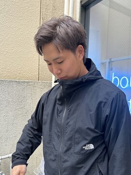 ブクレット(Bouclettes) 心斎橋 メンズカット スパイキーショート ハイトーン