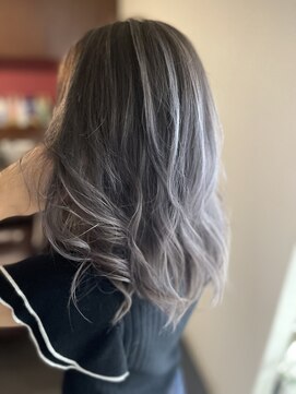 アンジー(an'gie) シャドールーツ