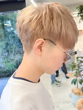 ナル(nalu.) ミルクティーベージュ/ブロンドヘア/ブリーチカラー/ハイトーン