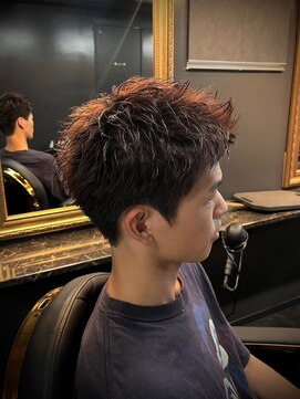 キングスマントーキョー 多摩センター2nd(KINGSMAN TOKYO) アップバングスタイル