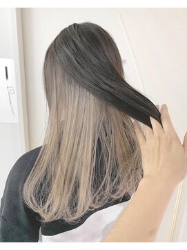 シェリ ヘアデザイン(CHERIE hair design) ホワイトベージュのインナーカラー☆