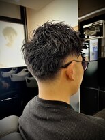 サイドツーブロック+バック刈り上げ
