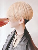 モリオフロムロンドン 原宿本店(morio from London)&nbsp;【morio 原宿】刈り上げハンサムショート　ハイトーンカラー