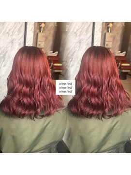 パレット 難波(Palette) 冬に大人気ワインレッド