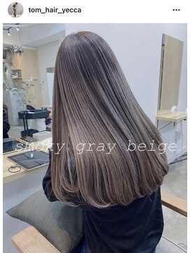 イェッカ(YECCA) スモーキーグレージュ