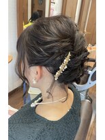 Eluna【5月1日NEW OPEN(予定)】 きれいめアップ