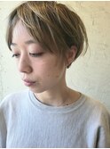 ハンサムショート×ブリーチ柔らかベージュ 担当 遠藤至
