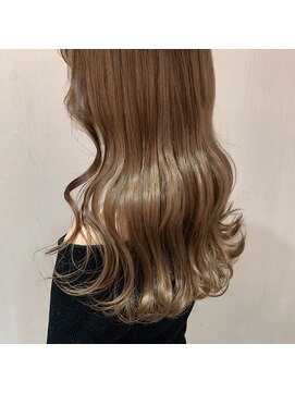 フェリア 梅田(FERIA) 【梅田・茶屋町】ベージュカラー/イメチェンヘアスタイル
