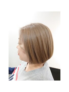 パインズループ(PINES LOOP) ハイトーン×ナチュラルボブ