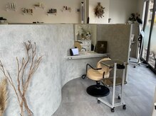 リリヘアー(LiLi.hair)の雰囲気（落ち着きある店内は、周りを気にせず自分だけの時間が過ごせる◆）