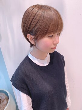 ステアケース 武蔵小杉店(stair:case) 大人かわいいマッシュショートボブ前髪ありサイドバング耳かけ