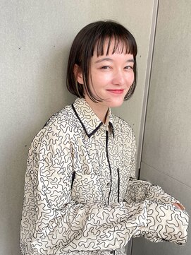 ジェム(GEM) オン眉/ベージュインナー/肩上ボブ