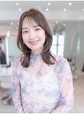 くびれミディアム韓国レイヤーフルバング艶髪スタイル小顔